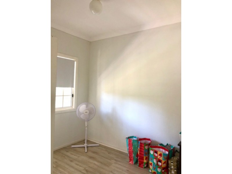 4 Warama Street, Macleay Island QLD 4184