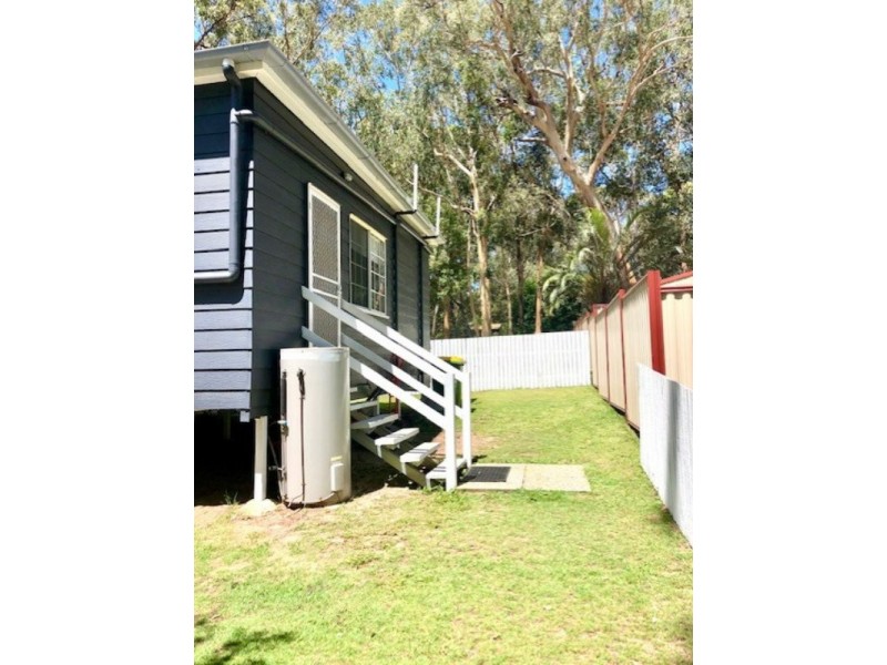 4 Warama Street, Macleay Island QLD 4184