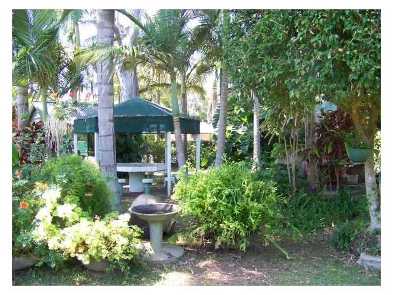 14-16 Lovell Parade, Lamb Island QLD 4184