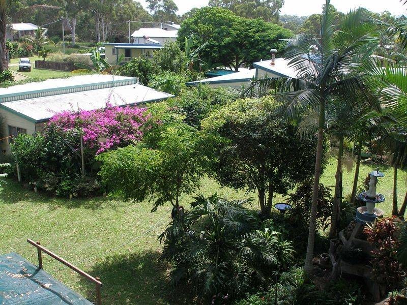 14-16 Lovell Parade, Lamb Island QLD 4184