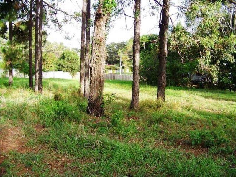 6 Belar Street, Lamb Island QLD 4184