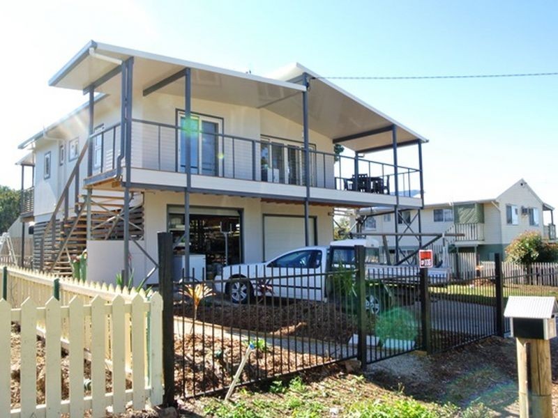 2 Percival Street, Macleay Island QLD 4184