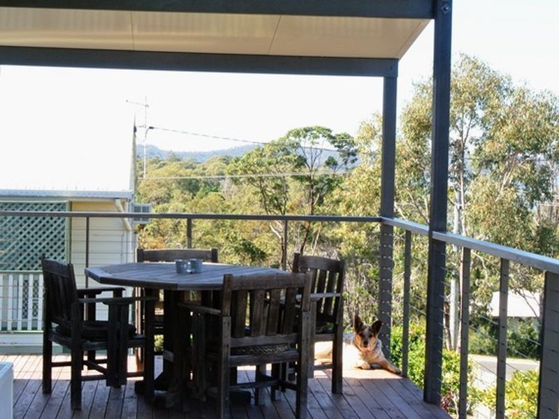 2 Percival Street, Macleay Island QLD 4184