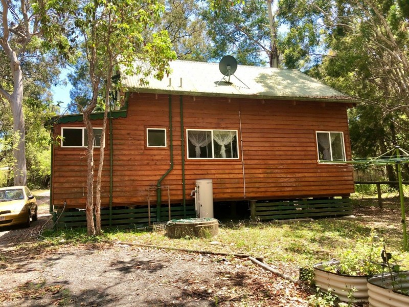 28 Karrawarra Street, Macleay Island QLD 4184