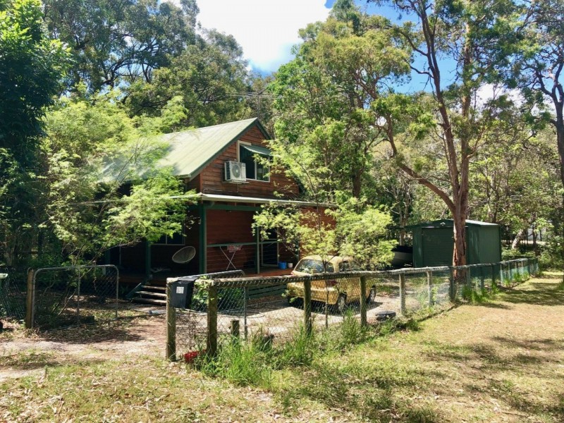 28 Karrawarra Street, Macleay Island QLD 4184