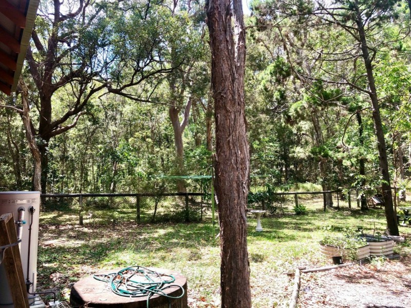 28 Karrawarra Street, Macleay Island QLD 4184