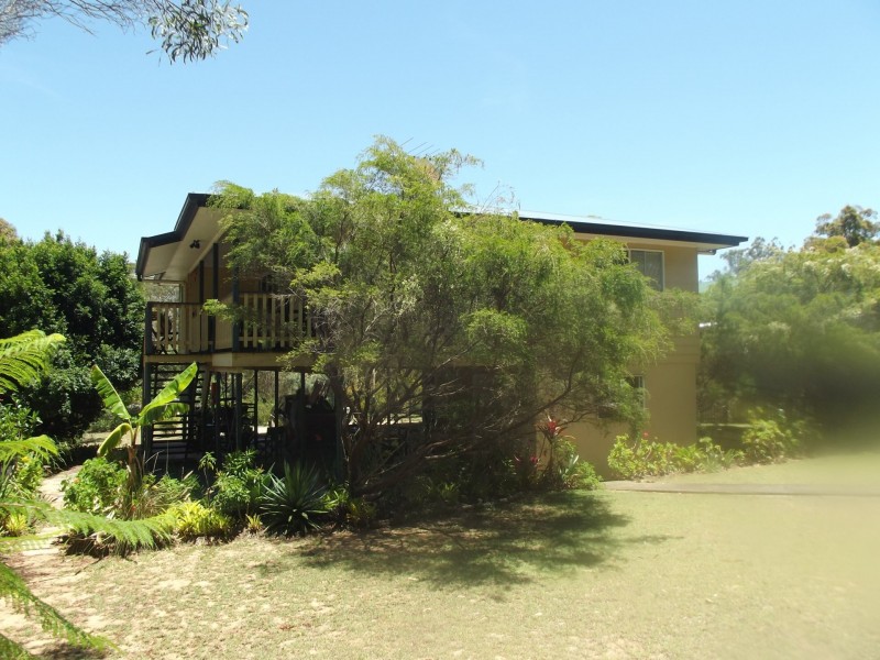 13 Benowa Street, Macleay Island QLD 4184