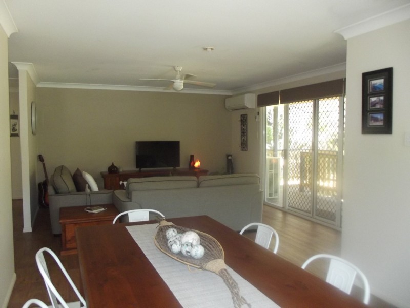 13 Benowa Street, Macleay Island QLD 4184