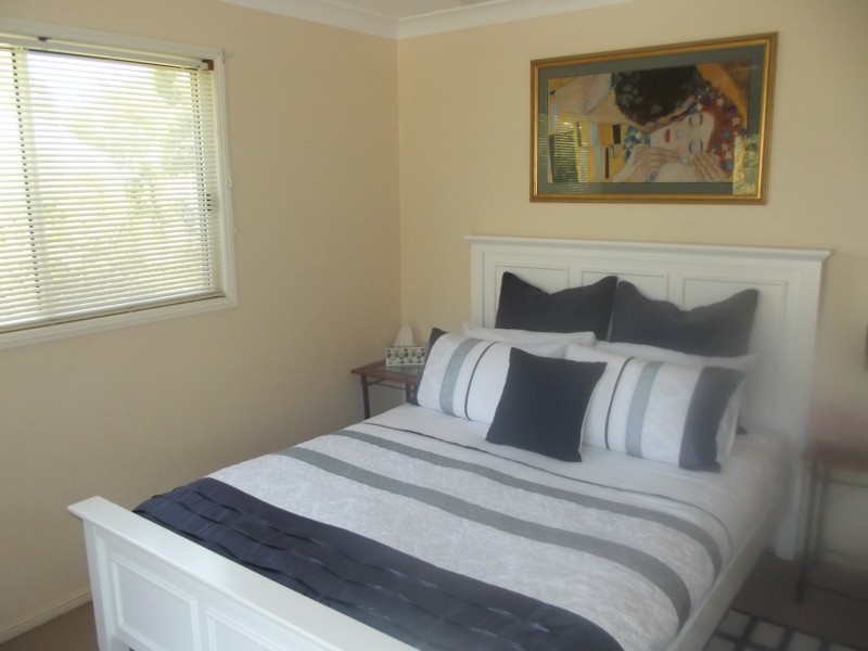 13 Benowa Street, Macleay Island QLD 4184