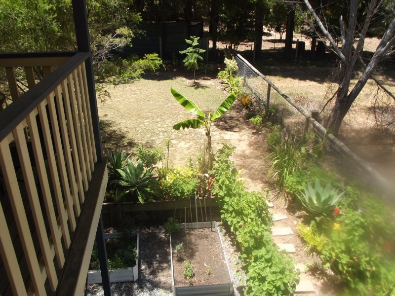 13 Benowa Street, Macleay Island QLD 4184