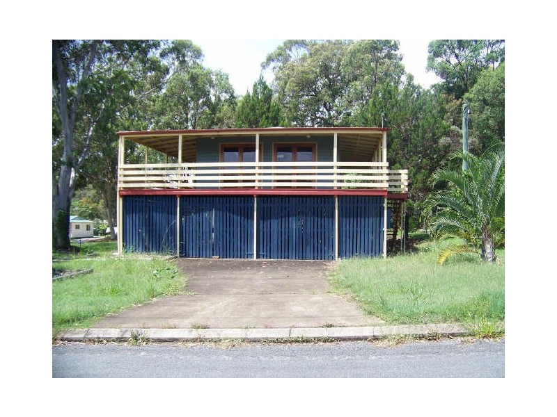 19 Dalpura Street, Macleay Island QLD 4184