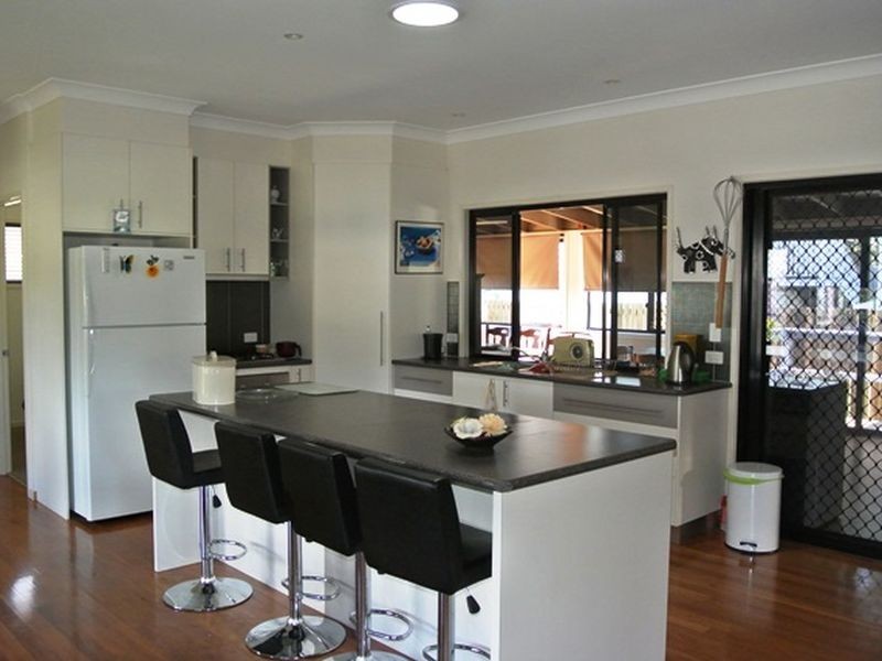 2 Duncan Street, Macleay Island QLD 4184