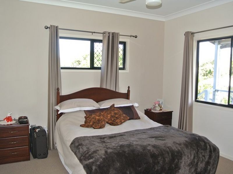 2 Duncan Street, Macleay Island QLD 4184