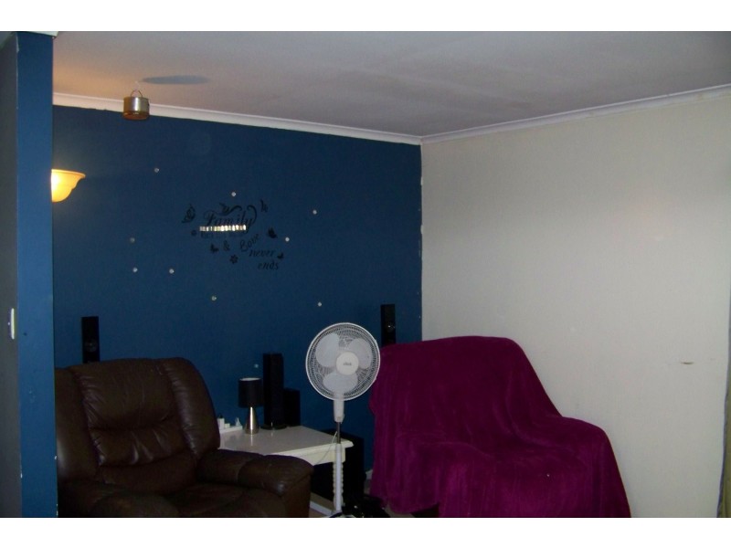 2 BOXWOOD AVE, Lamb Island QLD 4184