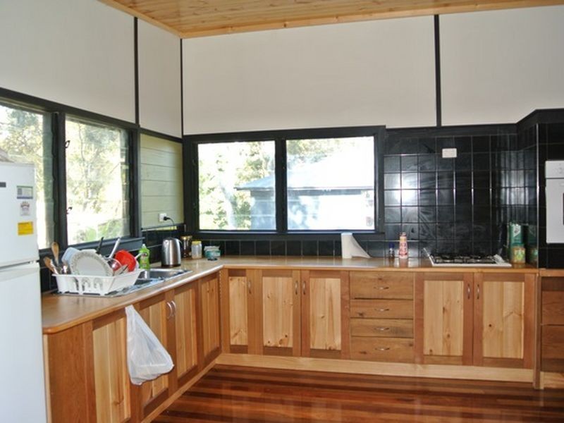 4 Eagle Street, Macleay Island QLD 4184