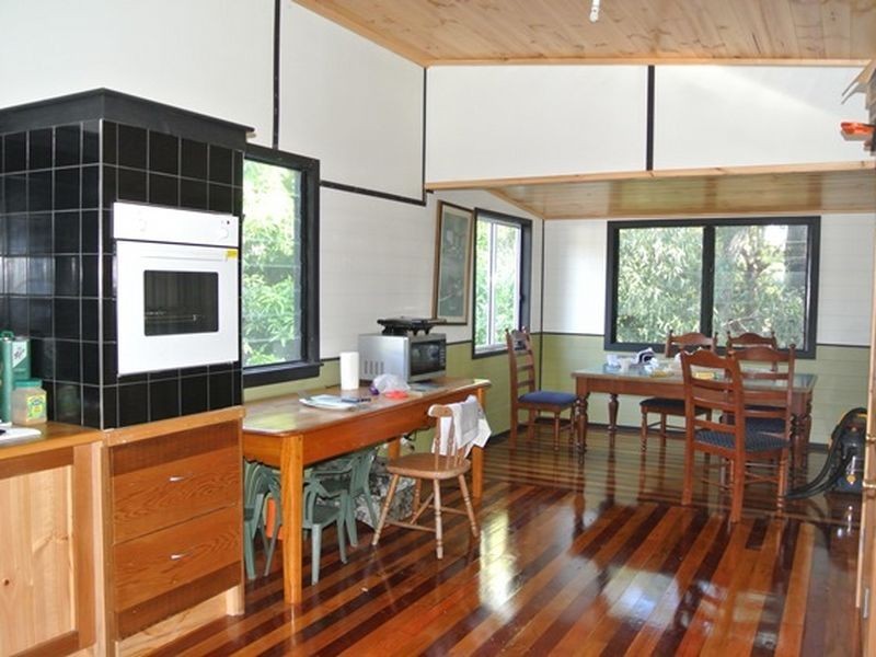 4 Eagle Street, Macleay Island QLD 4184