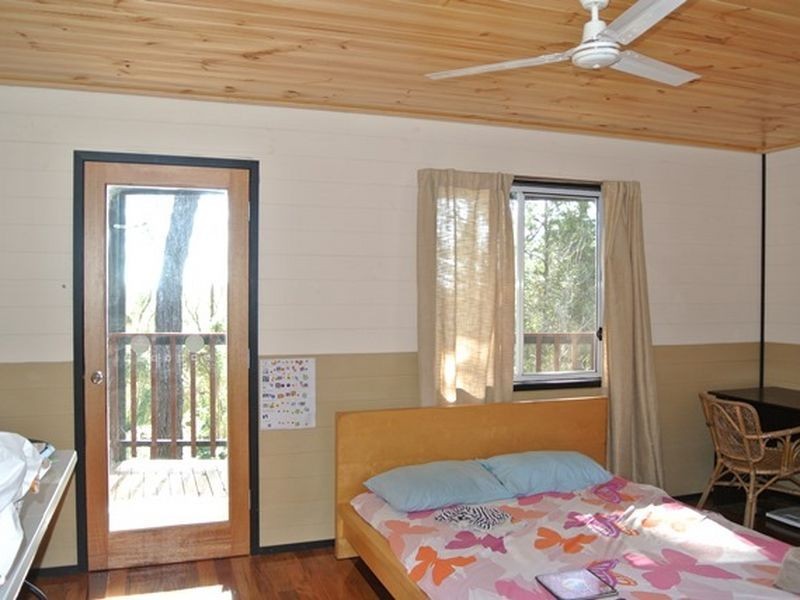 4 Eagle Street, Macleay Island QLD 4184