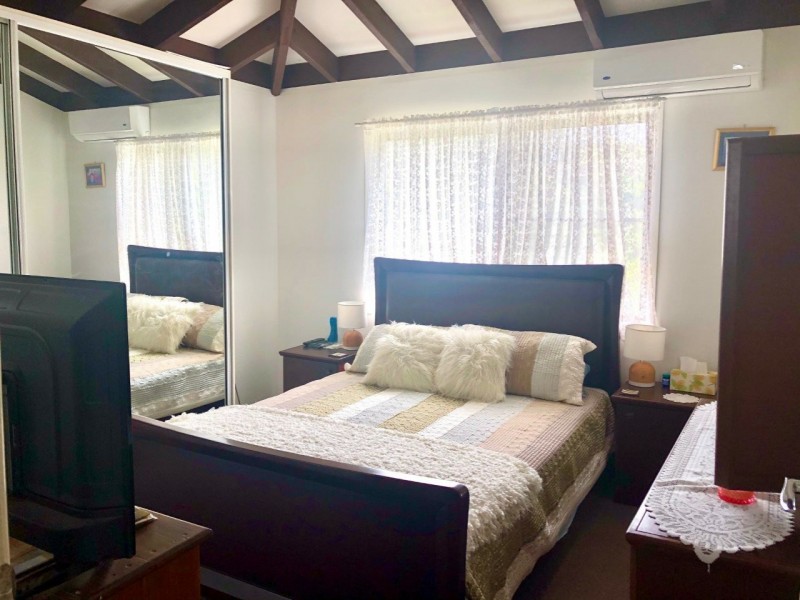 98 Western Road, Macleay Island QLD 4184