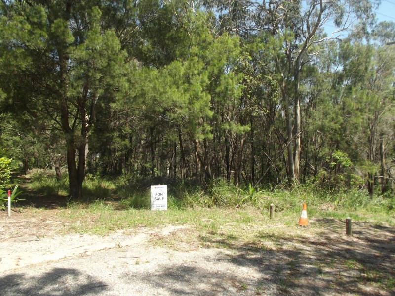 28 Ashton Street, Macleay Island QLD 4184