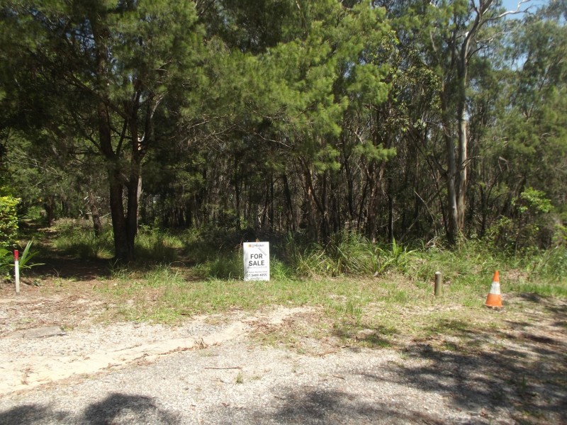 28 Ashton Street, Macleay Island QLD 4184