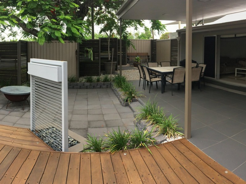 105 Broadwater Terrace, Redland Bay QLD 4165