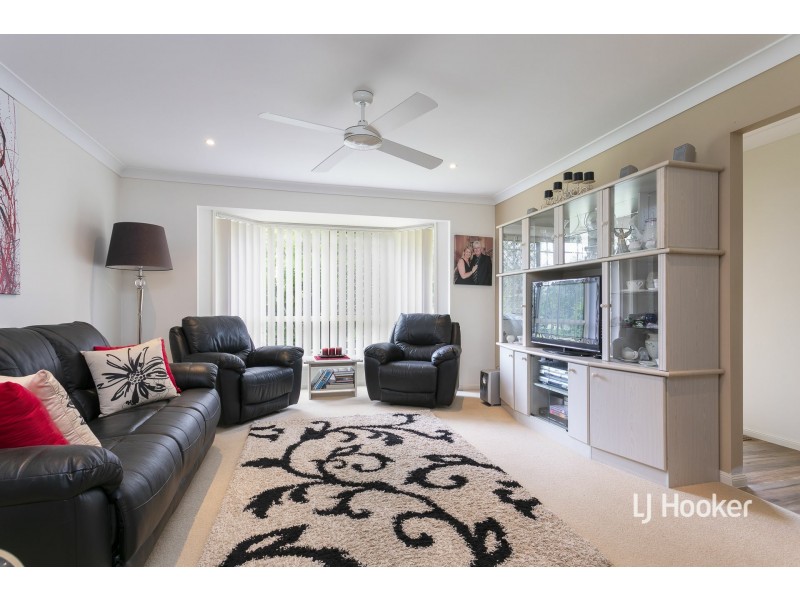 2 Roger Court, Redland Bay QLD 4165