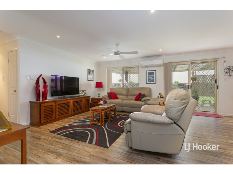 2 Roger Court, Redland Bay QLD 4165