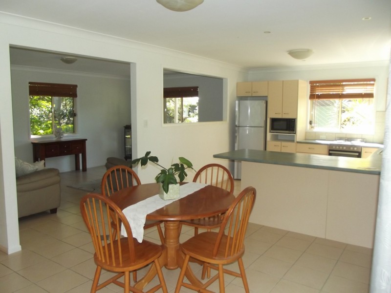 29 Cabriolet Crescent, Macleay Island QLD 4184