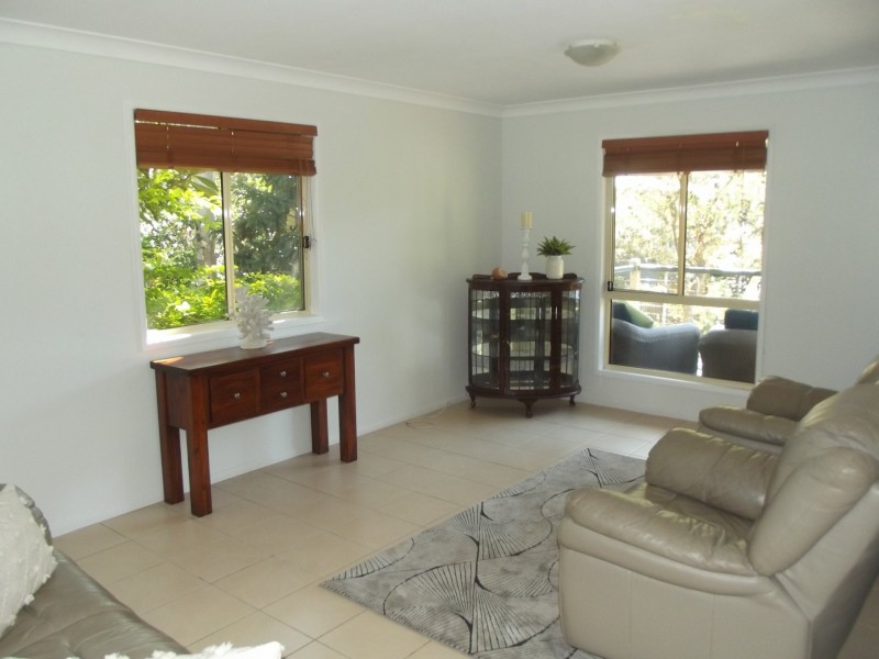 29 Cabriolet Crescent, Macleay Island QLD 4184