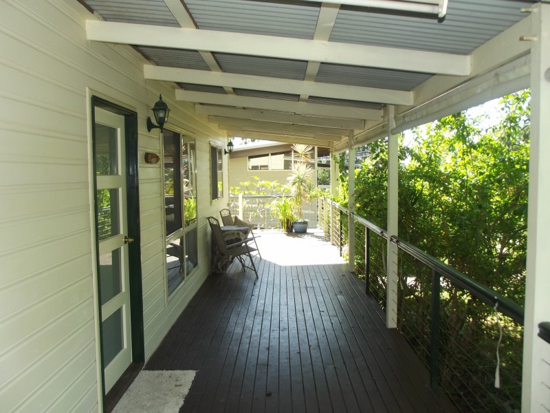 29 Cabriolet Crescent, Macleay Island QLD 4184