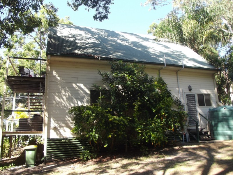 29 Cabriolet Crescent, Macleay Island QLD 4184