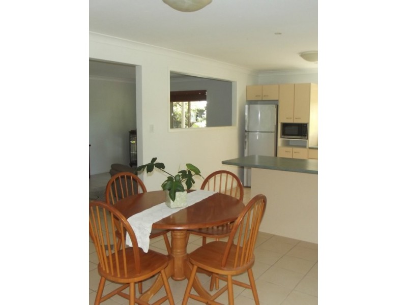 29 Cabriolet Crescent, Macleay Island QLD 4184