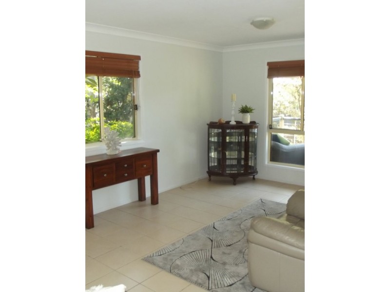 29 Cabriolet Crescent, Macleay Island QLD 4184