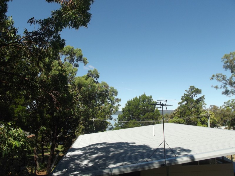 29 Cabriolet Crescent, Macleay Island QLD 4184