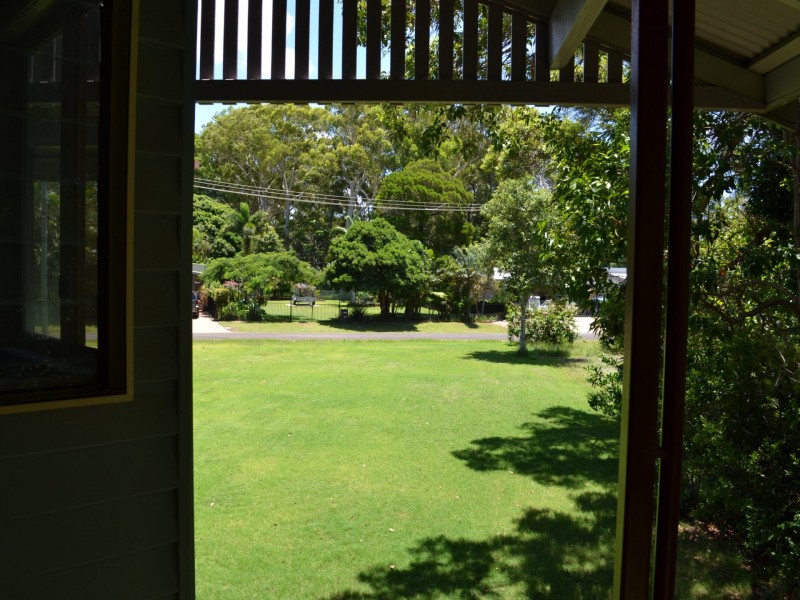 3-5 Sunset Strip, Karragarra Island QLD 4184