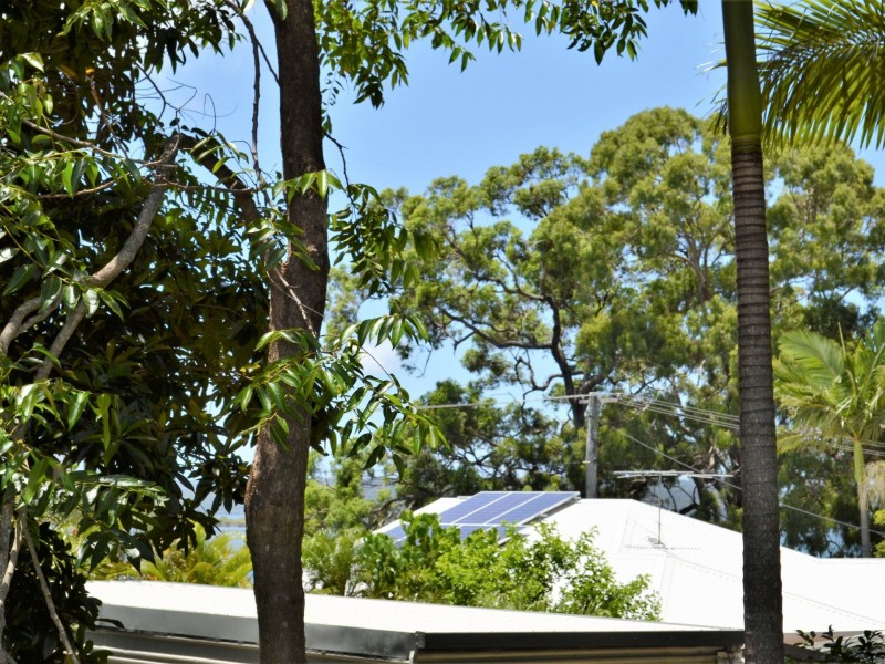 3-5 Sunset Strip, Karragarra Island QLD 4184