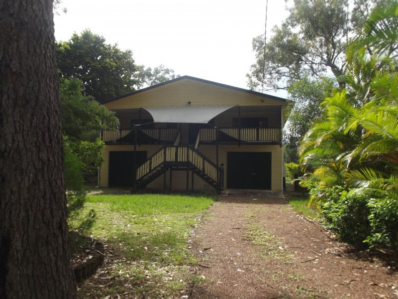 10 Curlew Street, Macleay Island QLD 4184