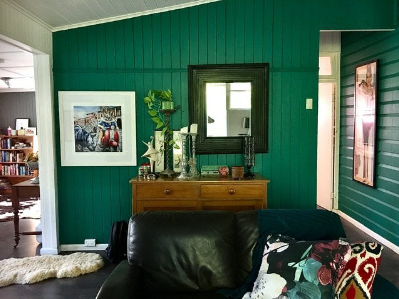 4 PEACE ST, Lamb Island QLD 4184