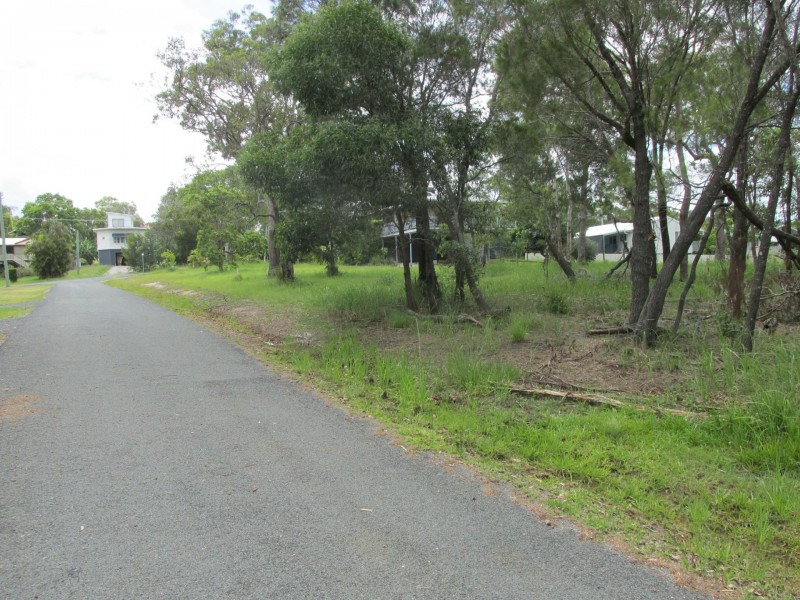 10 Emita Street, Macleay Island QLD 4184