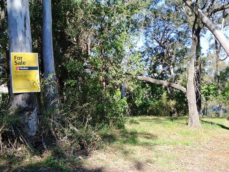 10 Blue Water Crescent, Macleay Island QLD 4184