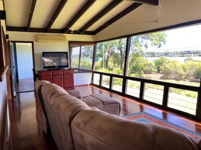 30 The Esplanade, Karragarra Island QLD 4184