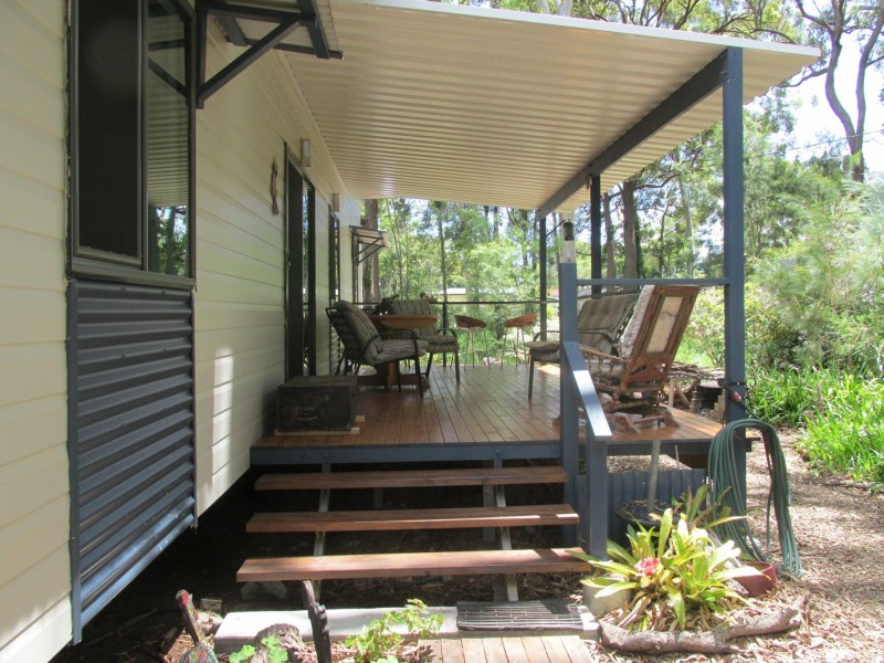 3 Walnut Court, Macleay Island QLD 4184