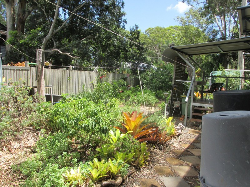 3 Walnut Court, Macleay Island QLD 4184