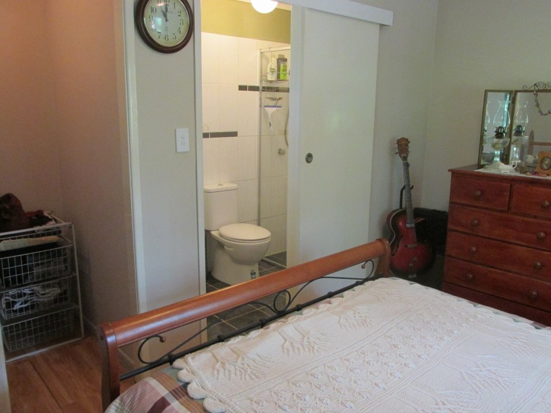 3 Walnut Court, Macleay Island QLD 4184