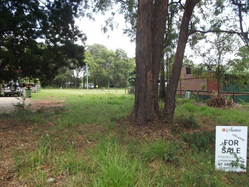 189 High Central Road, Macleay Island QLD 4184