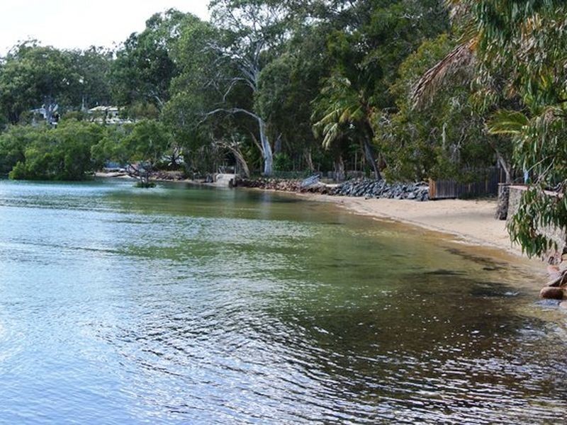 14 Whiting Street, Macleay Island QLD 4184