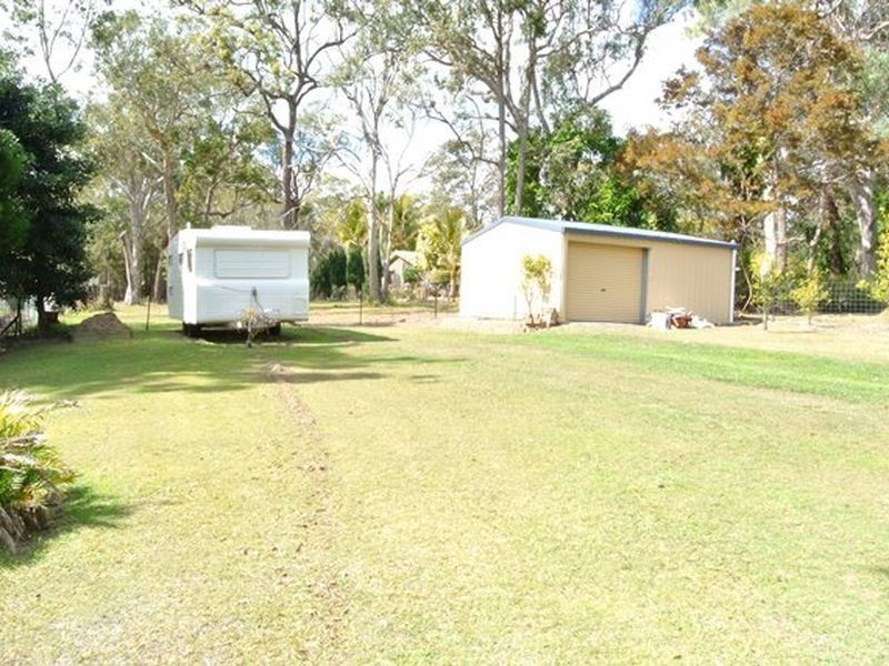 14 Whiting Street, Macleay Island QLD 4184