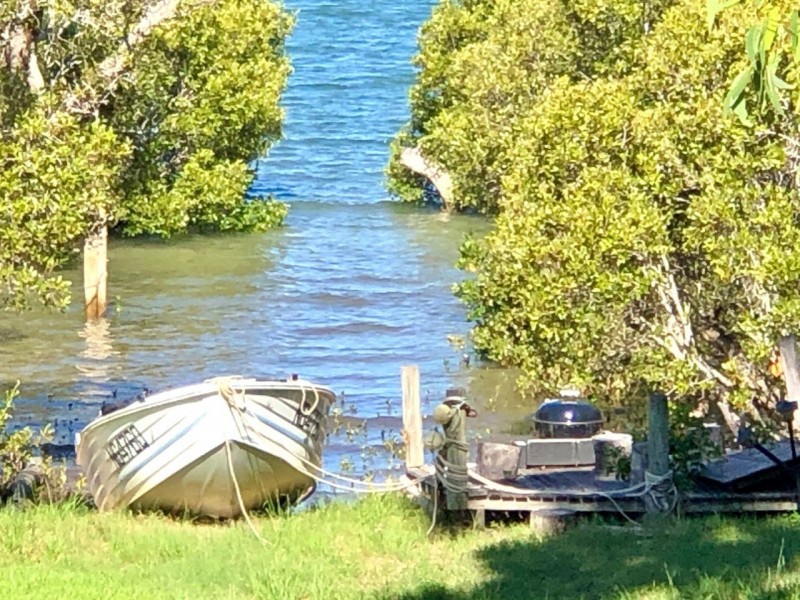 55 Beelong Street, Macleay Island QLD 4184