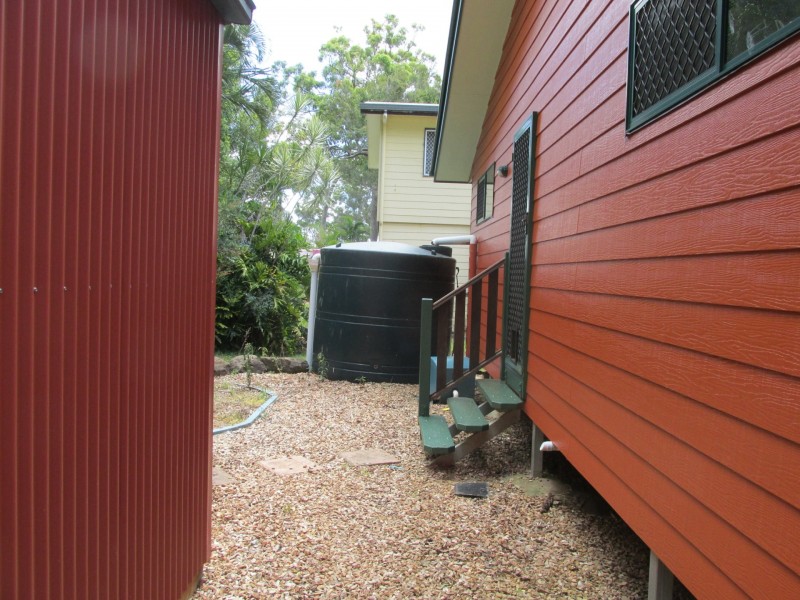 8 Double Bay Street, Macleay Island QLD 4184