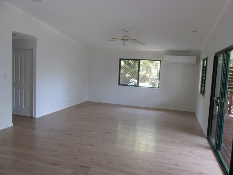 8 Double Bay Street, Macleay Island QLD 4184